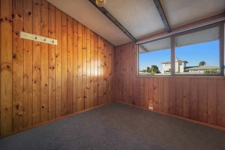 Photo of property in 106 Woodglen Road, Glen Eden, Auckland, 0602