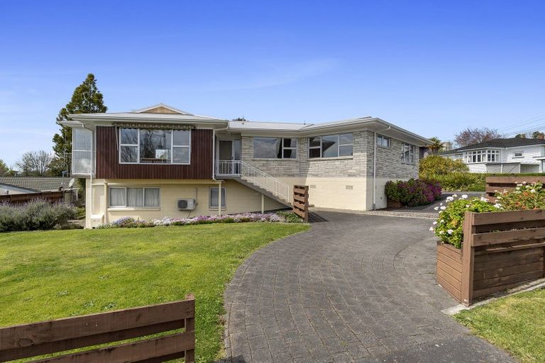 Photo of property in 18a Hillcrest Road, Hillcrest, Hamilton, 3216