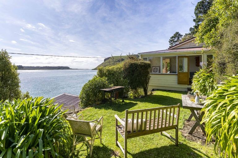 Photo of property in 265 Cape Saunders Road, Cape Saunders, Dunedin, 9077