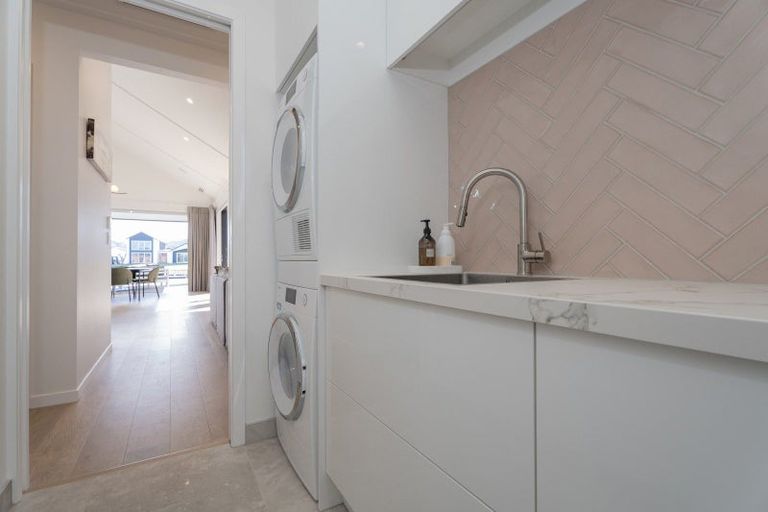 Photo of property in 1 Capstan Crescent, Whitianga, 3510