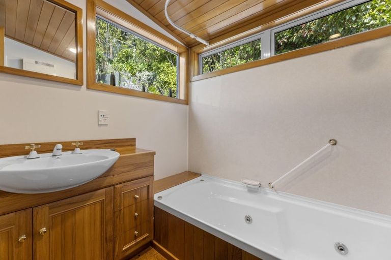 Photo of property in 22 Shandon Street, Roseneath, Port Chalmers, 9023