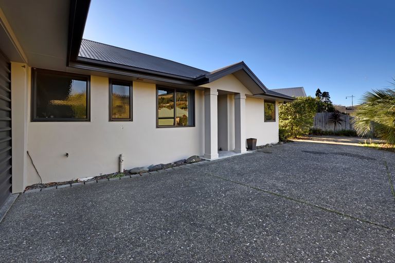 Photo of property in 35 Covent Drive, Stoke, Nelson, 7011