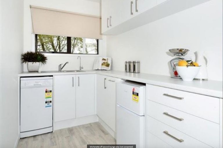 Photo of property in 263 Old North Road, Kumeu, 0892