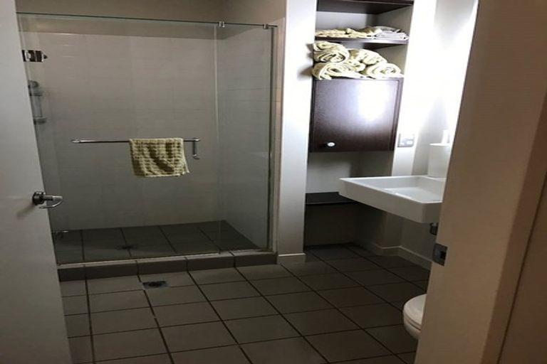 Photo of property in Montreaux Apartments, 6k/164 The Terrace, Wellington Central, Wellington, 6011