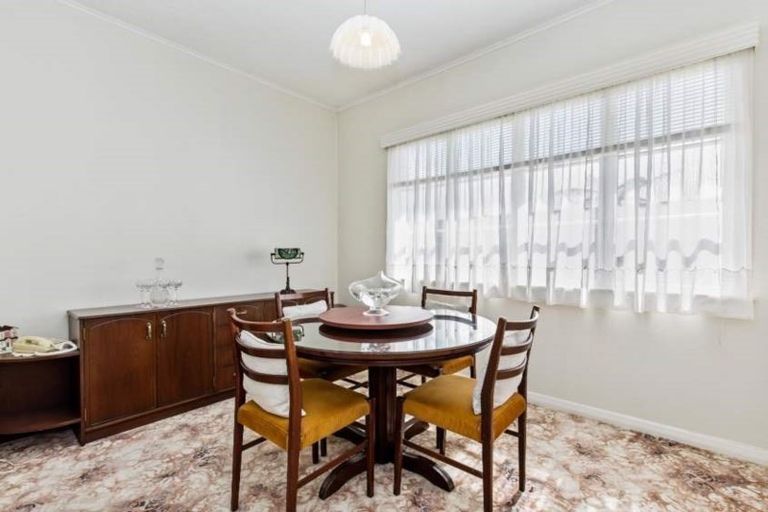 Photo of property in 137 Gills Road, Half Moon Bay, Auckland, 2014