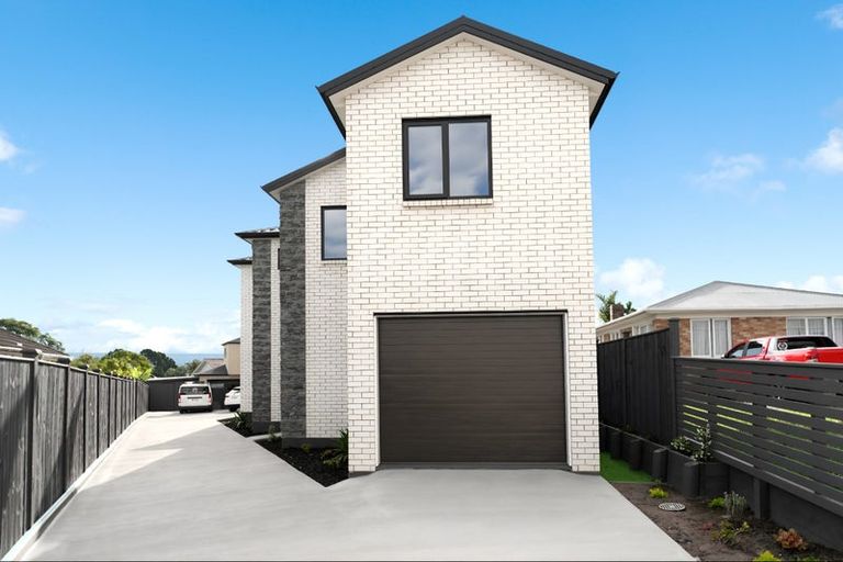 Photo of property in 28b Kereru Street, Henderson, Auckland, 0612