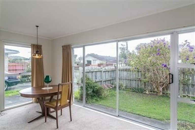 Photo of property in 22a Buckley Grove, Paraparaumu, 5032
