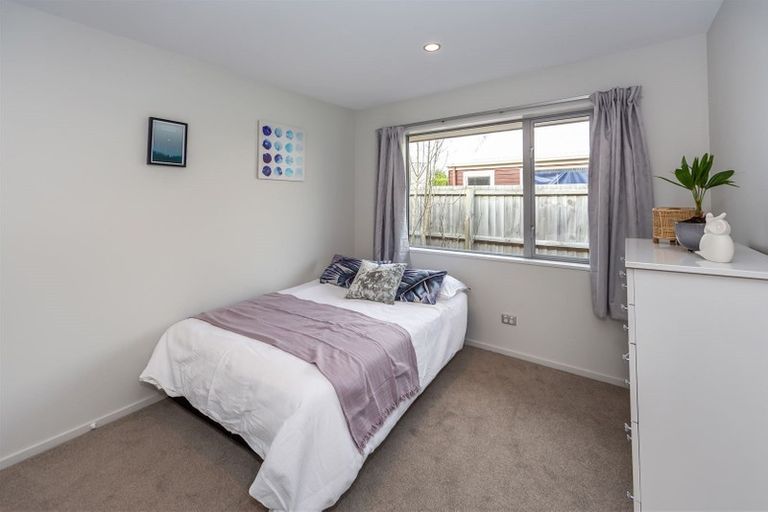 Photo of property in 6 James Drive, Woodend, 7610