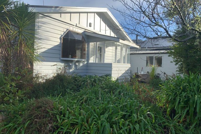 Photo of property in 115 Bethells Road, Waitakere, Henderson, 0781