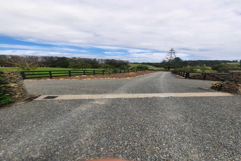 Photo of property in 384 Glenbrook Station Road, Glenbrook, Waiuku, 2681