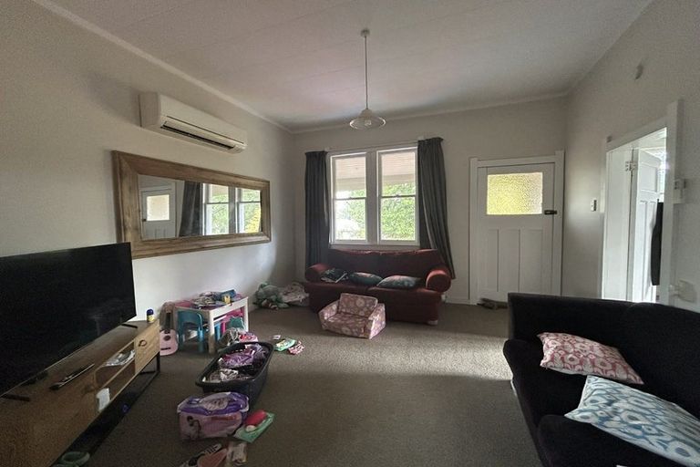 Photo of property in 27 Station Street, Tirau, 3410