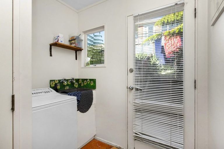 Photo of property in 44b Cross Street, Raglan, 3225