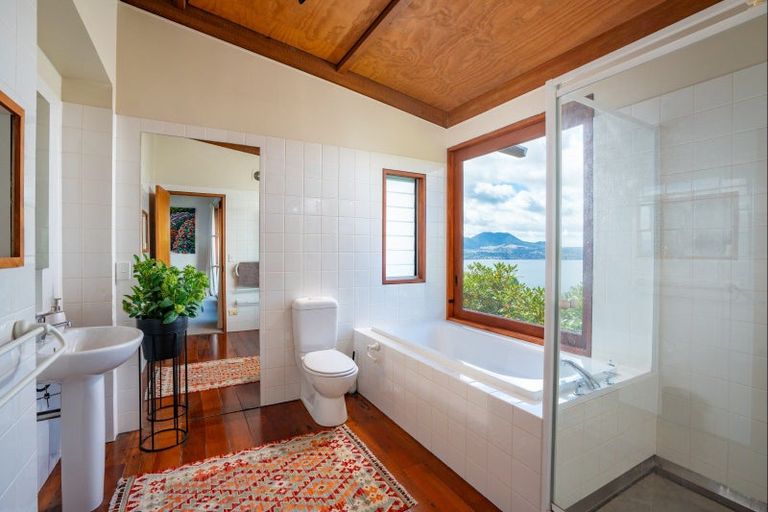 Photo of property in 78 Acacia Heights Drive, Acacia Bay, Taupo, 3385