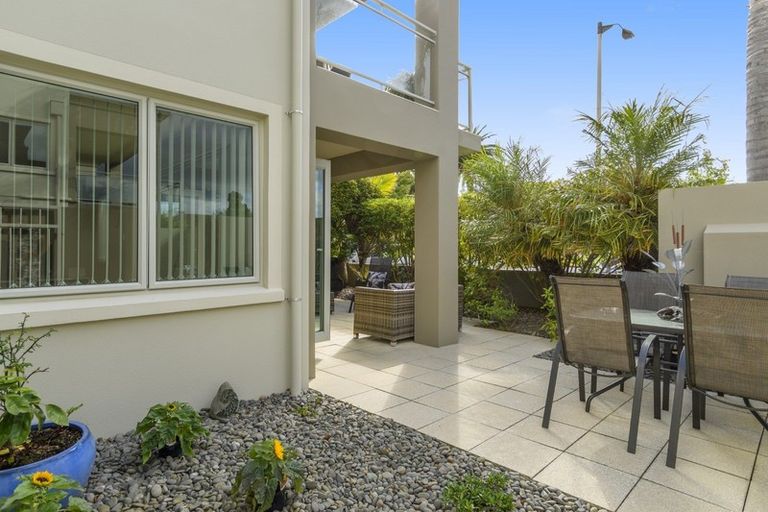 Photo of property in 6/235 Devonport Road, Tauranga, 3110