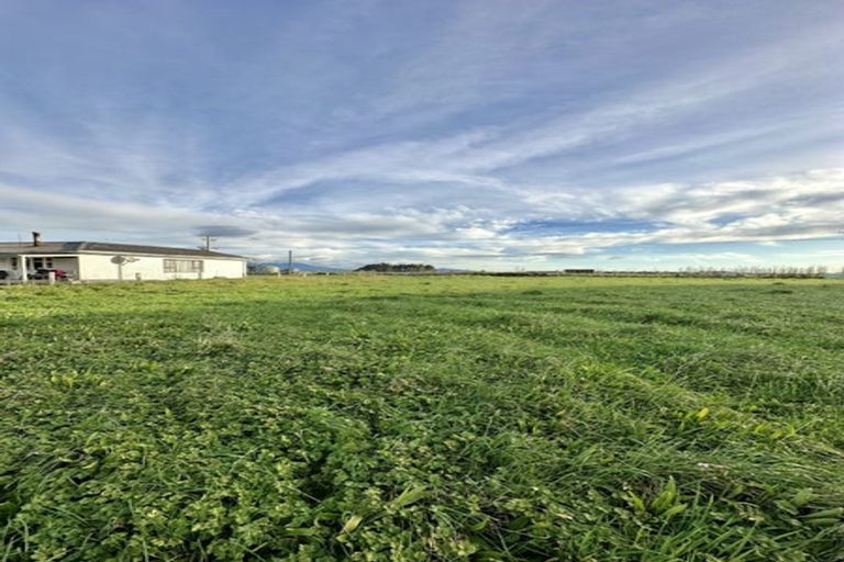 Photo of property in 259 Waitara Road, Brixton, Waitara, 4382