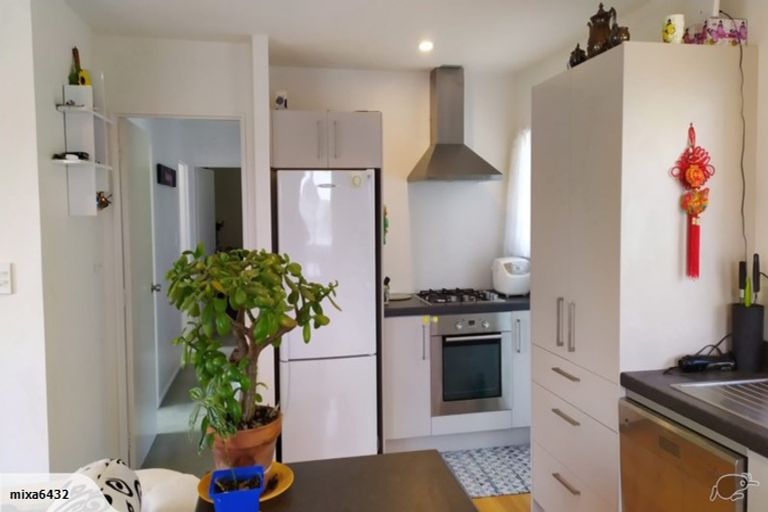 Photo of property in 34a Shakespear Road, Army Bay, Whangaparaoa, 0930