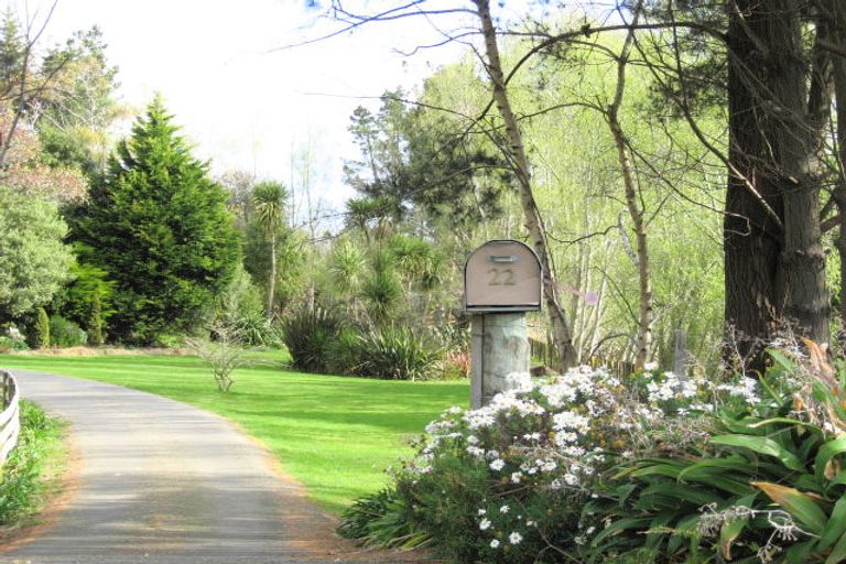 Photo of property in 22 Killalea Place, Paraparaumu, 5032