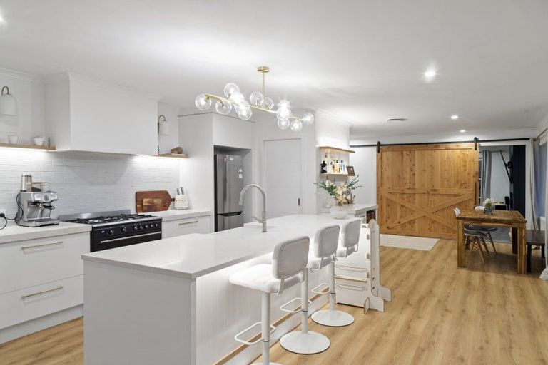 Photo of property in 2/1 Routly Avenue, Pukekohe, 2120