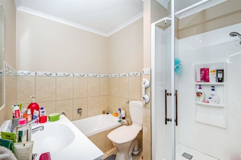 Photo of property in 235 Triangle Road, Massey, Auckland, 0614