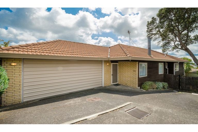 Photo of property in 17a Te Atatu Road, Te Atatu South, Auckland, 0610