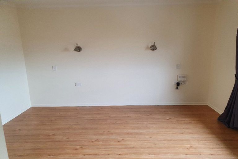 Photo of property in 42 Greenfield Drive, Western Heights, Hamilton, 3200