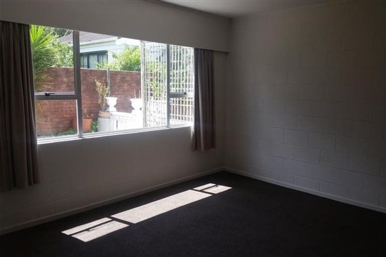 Photo of property in 5/19 Milton Road, Orewa, 0931