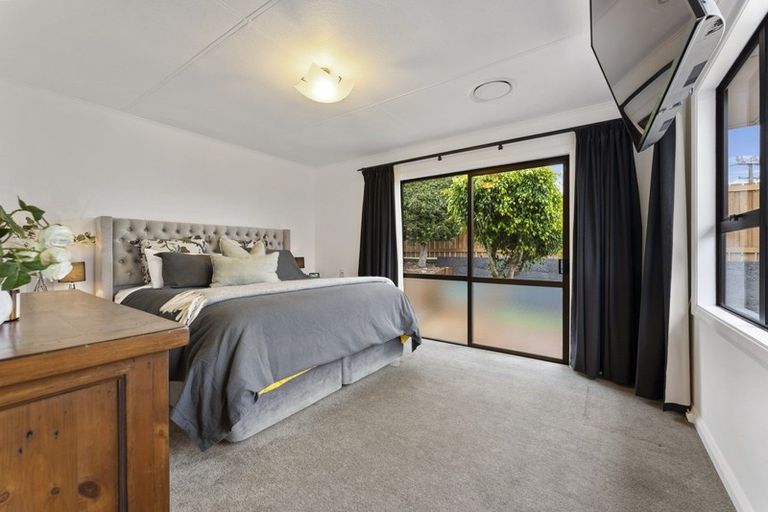 Photo of property in 70 Tarahua Road, Welbourn, New Plymouth, 4310