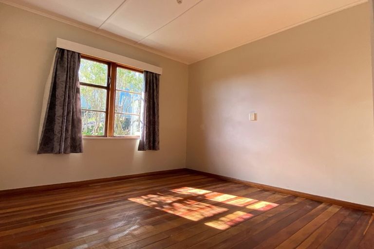 Photo of property in 37 Lupin Road, Otaki, 5512