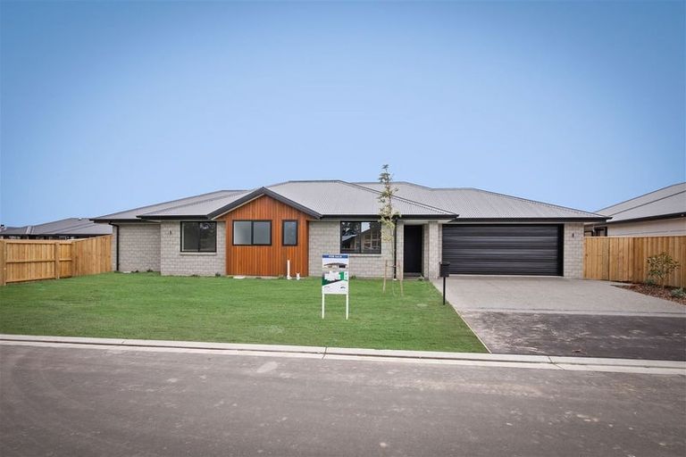 Photo of property in 4 Gemstone Place, Rolleston, 7615