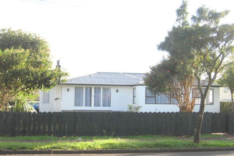 Photo of property in 56 Puriri Road, Manurewa, Auckland, 2102