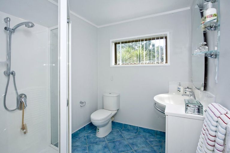 Photo of property in 1541 East Coast Road, Redvale, Albany, 0794