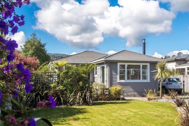 Photo of property in 299 Marsden Road, Greymouth, 7805