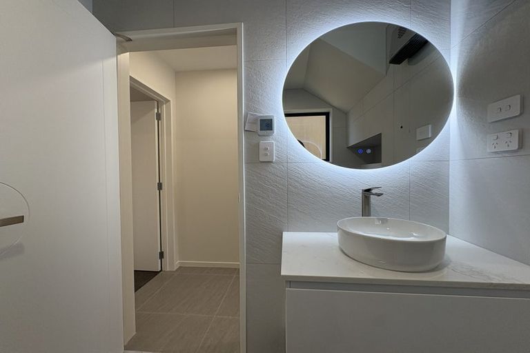 Photo of property in 14 Newhaven Terrace, Mairangi Bay, Auckland, 0630