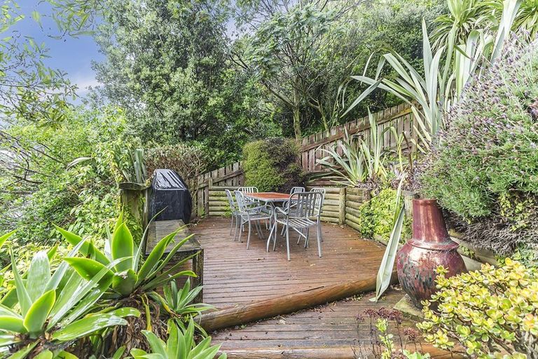 Photo of property in 23 Buckingham Street, Melrose, Wellington, 6023