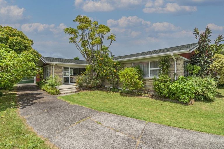 Photo of property in 14 Hamilton Crescent, Whitianga, 3510