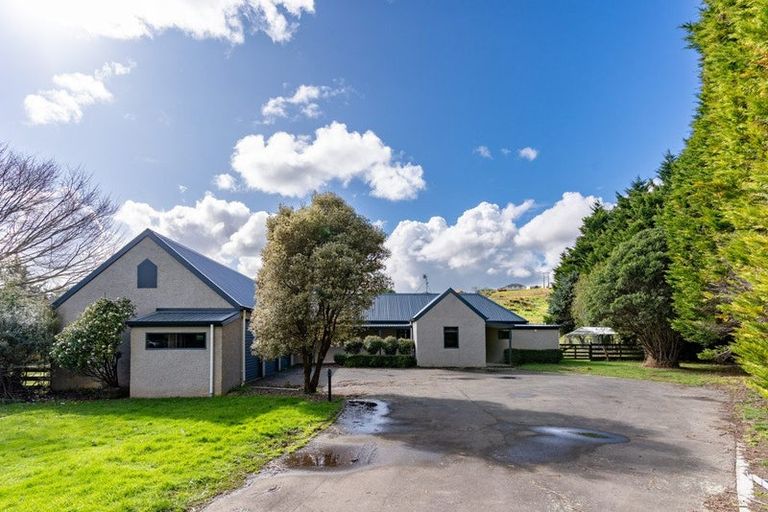 Photo of property in 205 Valley Views, Fitzherbert, Palmerston North, 4472