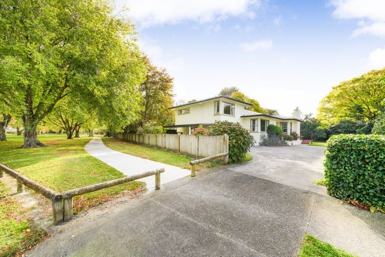 Photo of property in 122 Jickell Street, Hokowhitu, Palmerston North, 4410