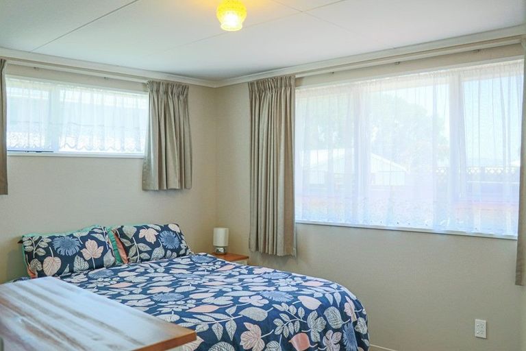 Photo of property in 20 Tawhara Place, Edgecumbe, 3120