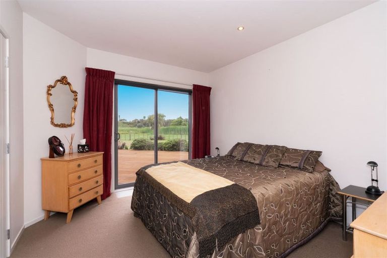 Photo of property in 68 Waitarere Rise Avenue, Waitarere, Levin, 5510