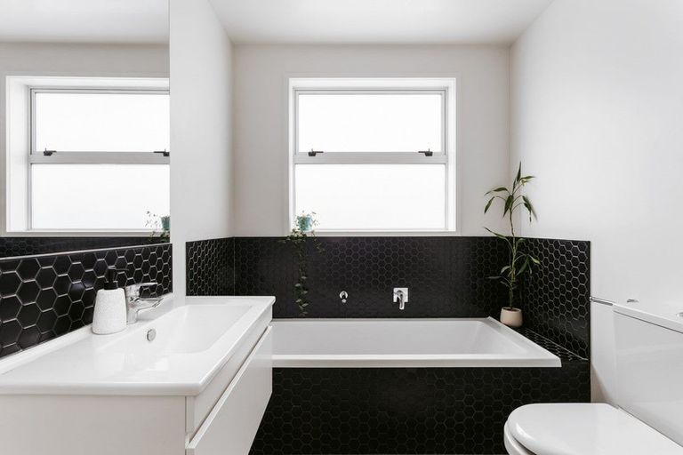 Photo of property in 17 Marion Crescent, Papamoa Beach, Papamoa, 3118