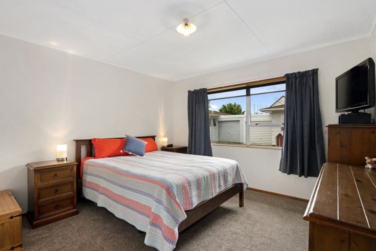 Photo of property in 2/165 Tahunanui Drive, Tahunanui, Nelson, 7011