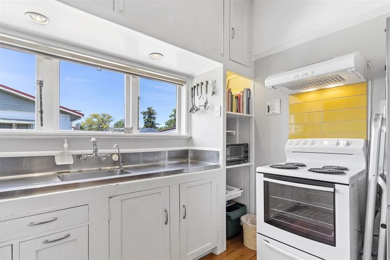 Photo of property in 81 Renall Street, Masterton, 5810