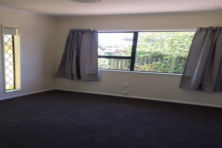 Photo of property in 38 Bodmin Terrace, Camborne, Porirua, 5026