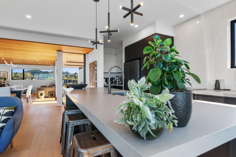 Photo of property in 105 Dillon Street, Waihi Beach, 3611