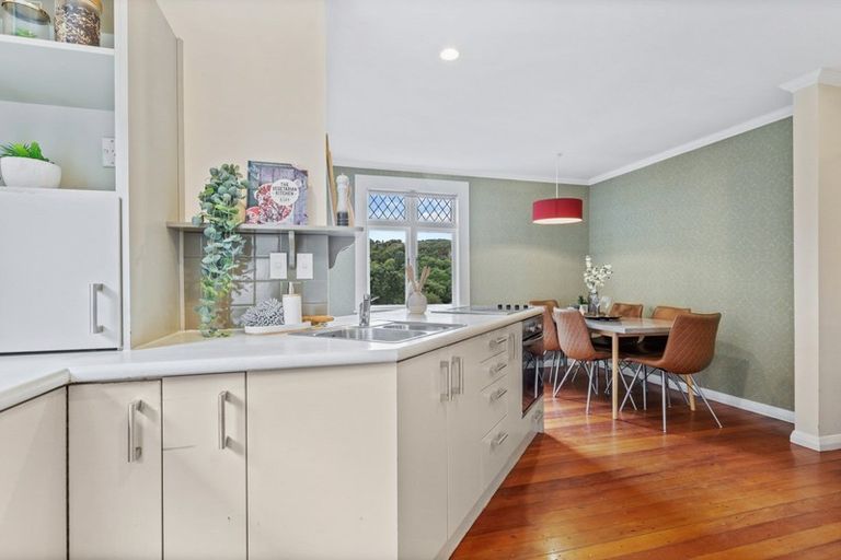 Photo of property in 25 Mccoll Street, Vogeltown, Wellington, 6021