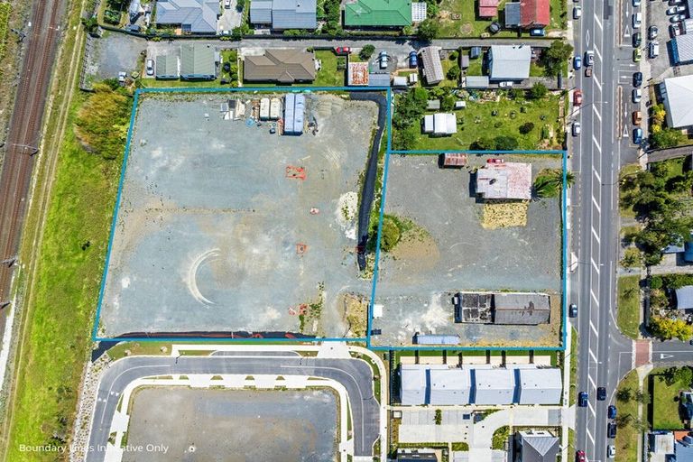 Photo of property in 680 Swanson Road, Swanson, Auckland, 0612