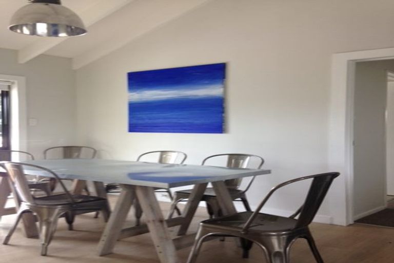 Photo of property in 9 Redwood Place, Te Awanga, 4102