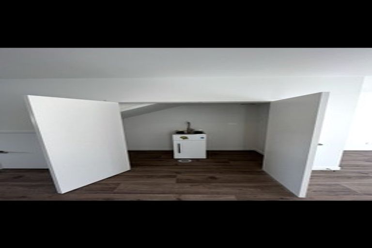 Photo of property in 11a Welby Place, Mangere, Auckland, 2022