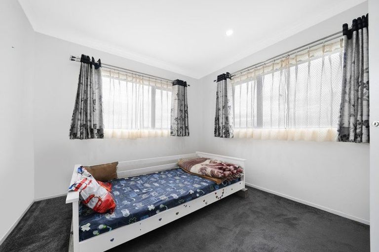 Photo of property in 14 Peerless Avenue, Takanini, 2112
