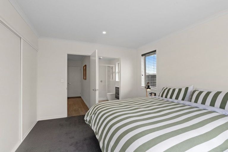 Photo of property in 24 Cressy Place, Darfield, 7510